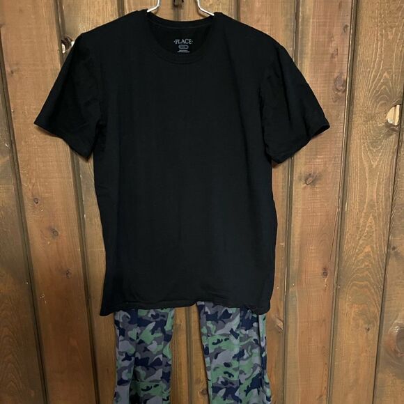 Youth boys size 14-16 Camouflage boys pajama set. - Picture 2 of 8
